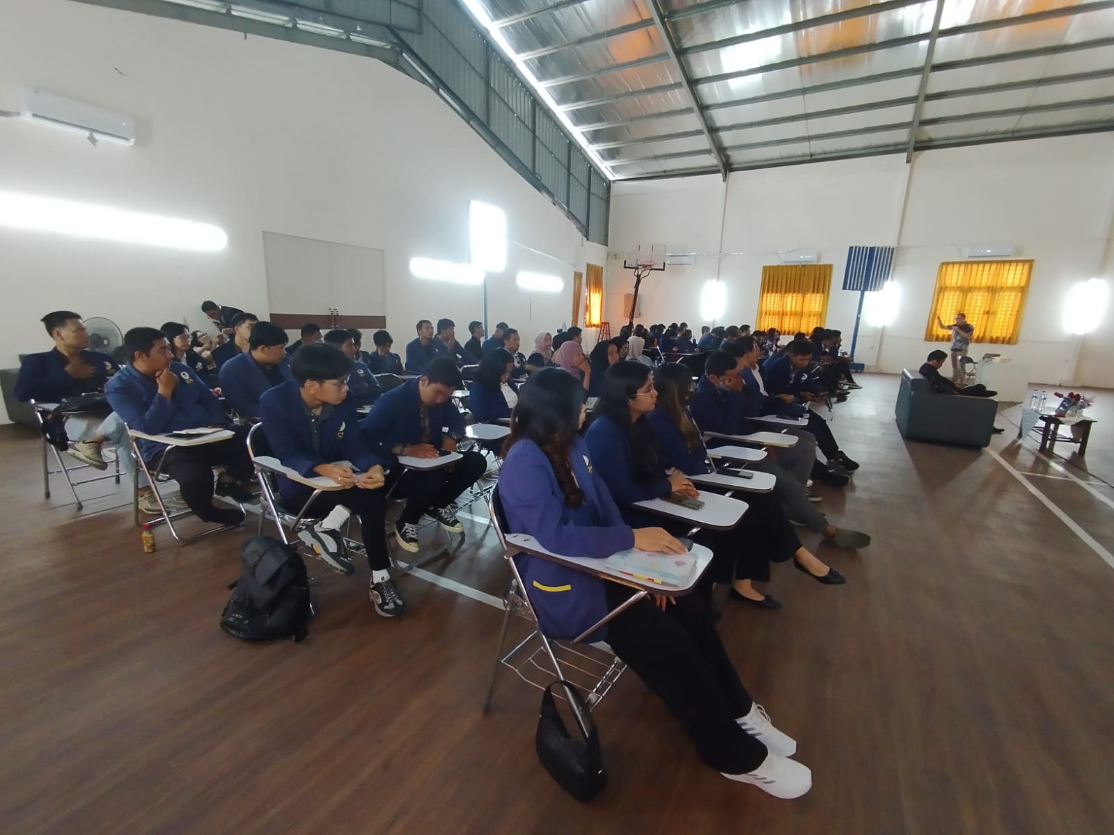 KEPABEANAN DALAM KEGIATAN IMPOR DI INDONESIA